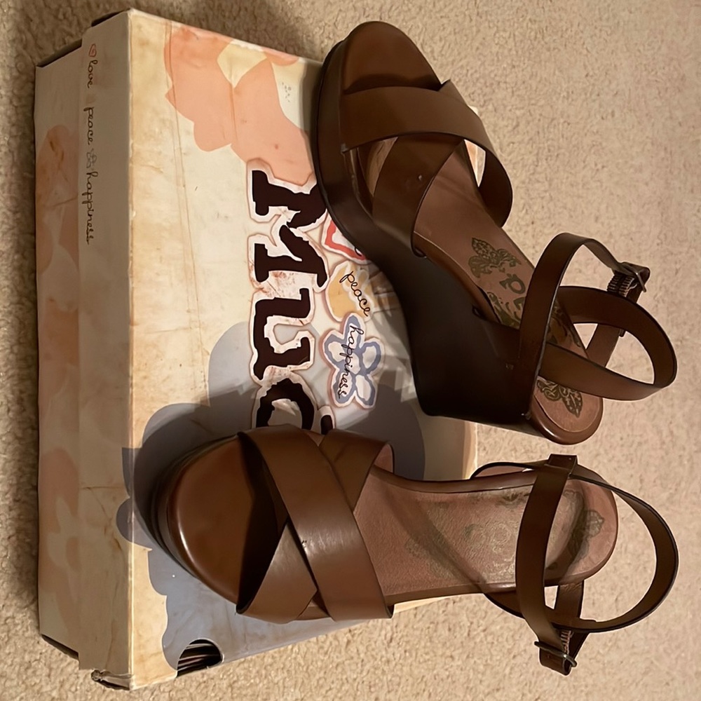 Womens wedge sandal